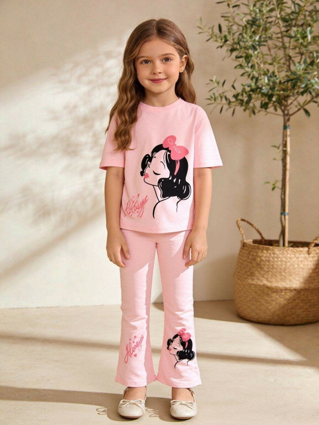 Conjunto Casual de Niña con Estampado de Princesa